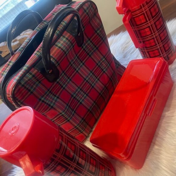 Vintage Aladdin Picnic Set Of 2 Thermos Bottles & Lunch Box Red Plaid Tote Bag - Picture 5 of 6